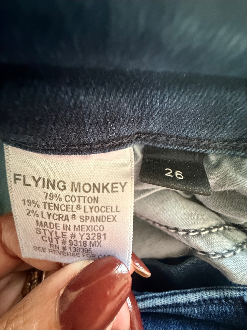 Flying Monkey GUC Mid-Rise 
Super Soft Darker wash 
Denim Skinny Jeans | Size 26 - Picture 7 of 11
